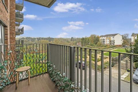 1 bedroom flat for sale, Rosalind Drive, Maidstone, Kent, ME14 2FN