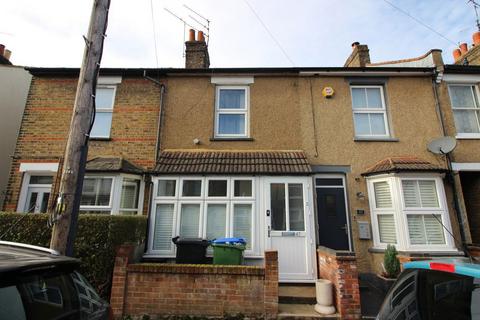 2 bedroom house to rent, Grover Road, Oxhey Village