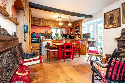 4 bedroom terraced house for sale, The Square, Stow-On-The-Wold, GL54