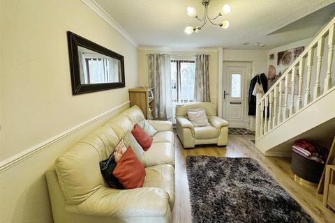 2 bedroom terraced house for sale, Oronsay Court, Glasgow G60