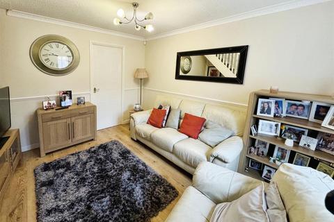 2 bedroom terraced house for sale, Oronsay Court, Glasgow G60