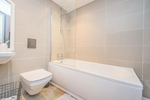 1 bedroom apartment for sale, Steeple View Close, Greater Manchester SK14