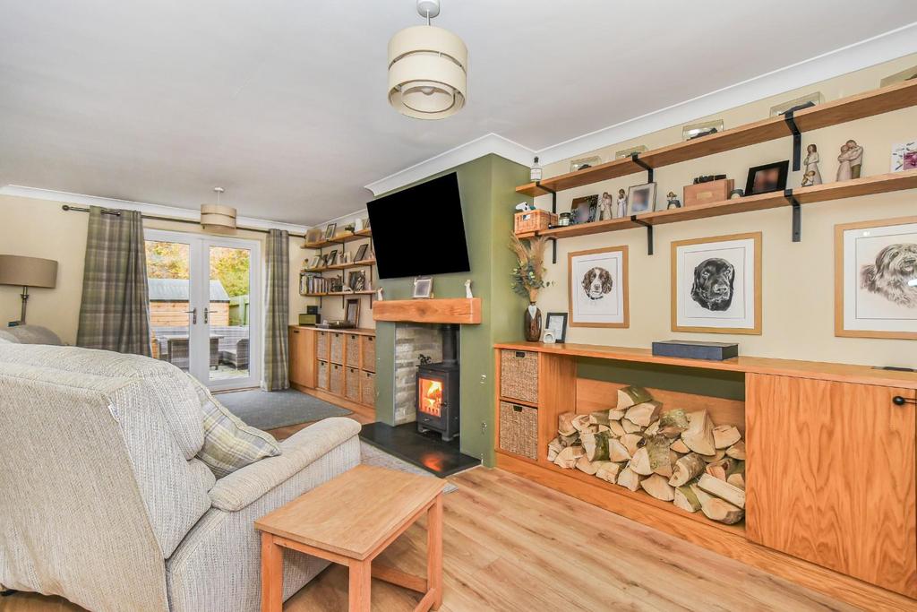 Living room alt 1