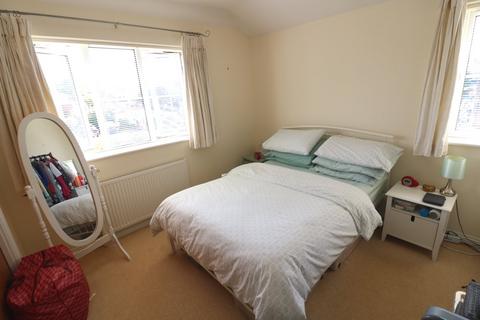 2 bedroom flat to rent, Marsh Place, Pangbourne, RG8