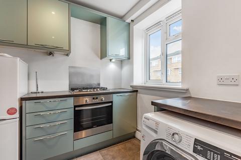 2 bedroom flat to rent, Pages Walk, London, SE1