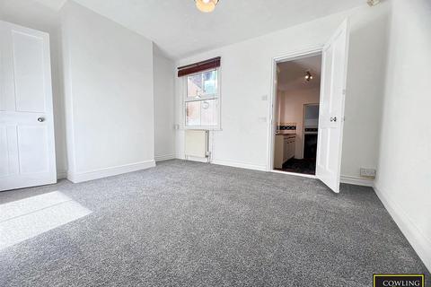 2 bedroom terraced house for sale, Elm Road, Wickford