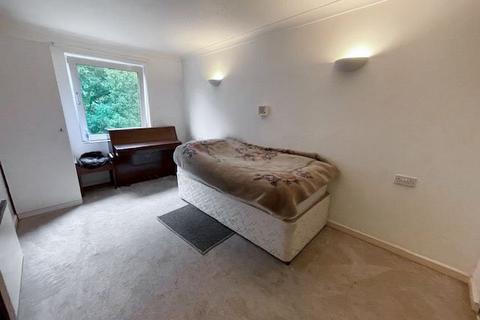 1 bedroom apartment for sale, Whitehall Road, Greater Manchester M33