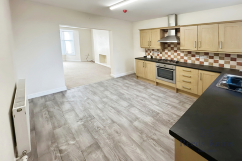 2 bedroom apartment to rent, Doncaster Road, North Yorkshire YO8