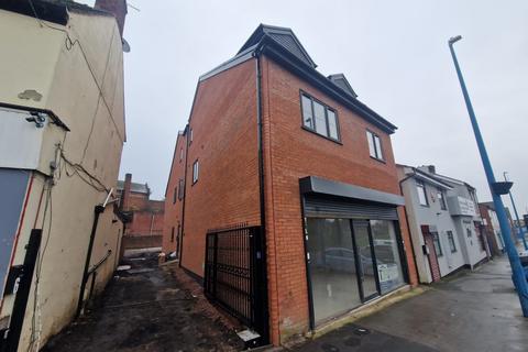 Property to rent, Lower High Street, Cradley Heath B64