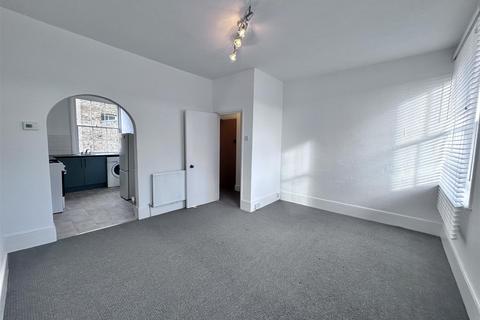 1 bedroom apartment to rent, Market Place, Margate, CT9