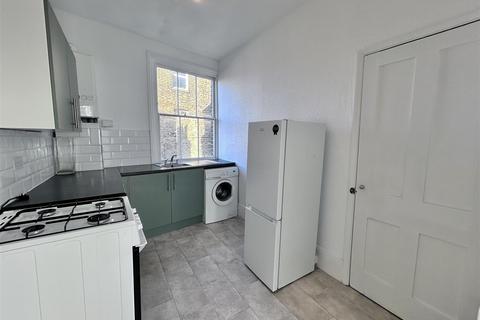 1 bedroom apartment to rent, Market Place, Margate, CT9