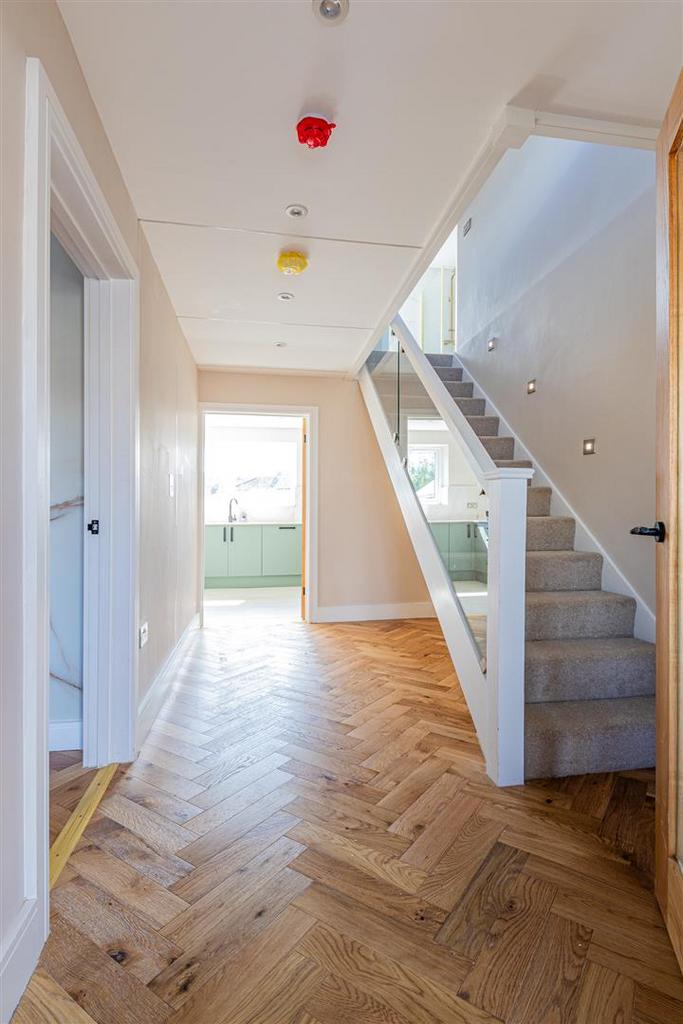 Broadacres 7a-8.jpg