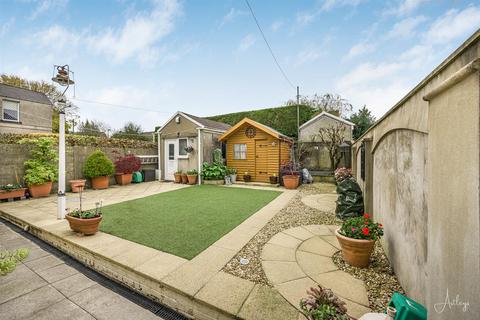 4 bedroom detached house for sale, Neath Road, Neath