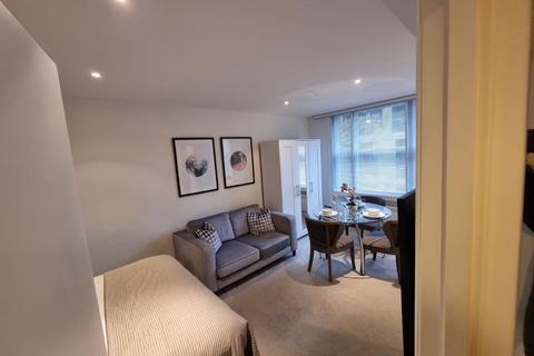 Studio to rent, Hill Street, Mayfair, W1J