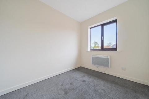 2 bedroom flat for sale, Aylesbury,  Buckinghamshire,  HP21