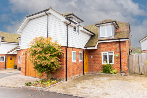 4 bedroom detached house for sale, Pear Tree Close, South Road, Alresford