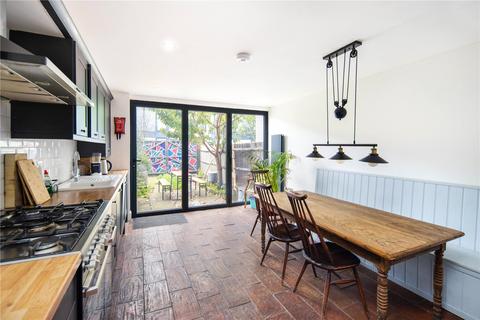 3 bedroom terraced house for sale, Goldman Close, London, E2