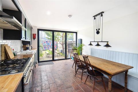51 Goldman Close, London, E2 6EF