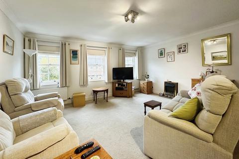 2 bedroom maisonette for sale, Lancaster Drive, Camberley, Surrey