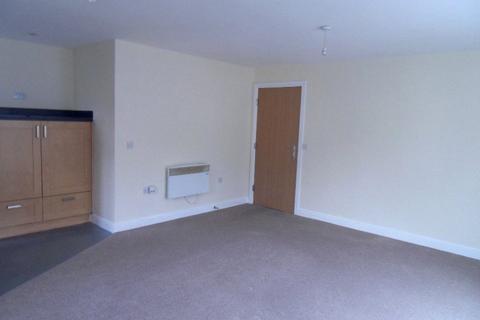 2 bedroom apartment for sale, Rotary Close, Dewsbury, West Yorkshire, WF13