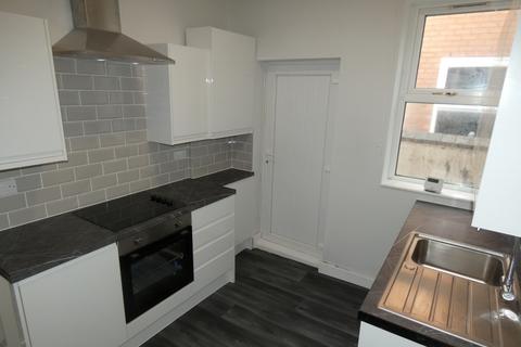 2 bedroom flat to rent, Sherbourne Road, BLACKPOOL, FY1 2PW