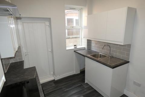 2 bedroom flat to rent, Sherbourne Road, BLACKPOOL, FY1 2PW