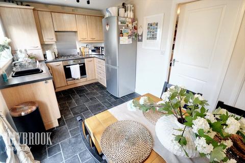 3 bedroom semi-detached house for sale, Long Furlong, Penistone