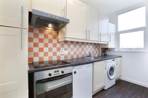 2 bedroom flat for sale, New Cross Road, London, SE14