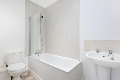 2 bedroom flat for sale, New Cross Road, London, SE14