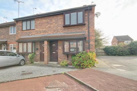 2 bedroom house to rent, Smedley Close, Beverley