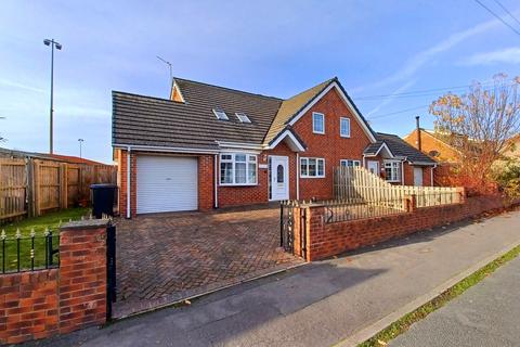 4 bedroom semi-detached bungalow for sale, Holmleigh, Hall Terrace, Willington, Crook, County Durham, DL15