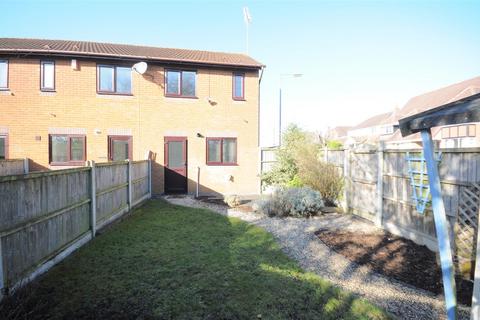 2 bedroom mews to rent, Ashford Grove, Stone