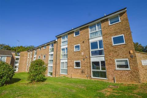 1 bedroom flat to rent, Ribbledale, London Colney