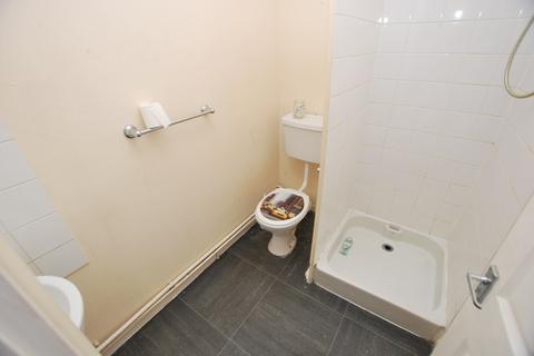 1 bedroom flat to rent, LEIGHTON ROAD