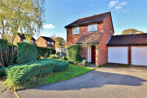 3 bedroom link detached house for sale, Hawkswell Close, Goldsworth Park, Woking, Surrey, GU21