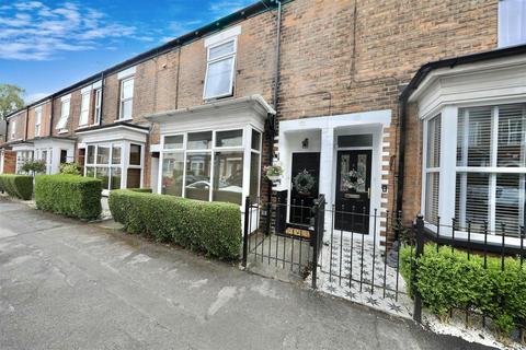 3 bedroom terraced house for sale, Gladstone Street, Hessle