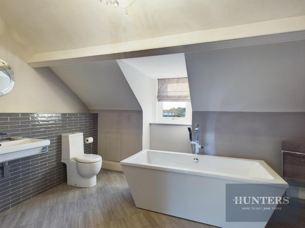 En Suite Bathroom