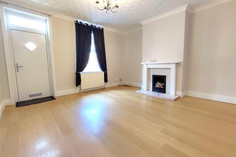 2 bedroom end of terrace house to rent, New Street, Mapplewell, Barnsley, S75 6EJ