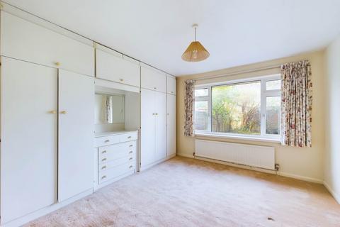 2 bedroom semi-detached house for sale, Leyburne Gardens, Chinnor