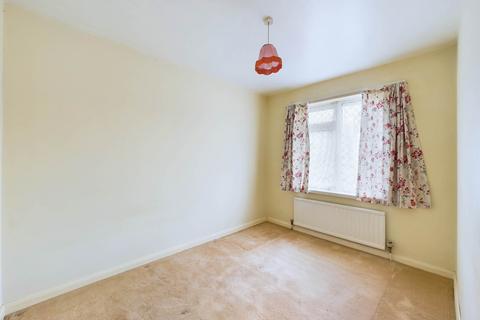 2 bedroom semi-detached house for sale, Leyburne Gardens, Chinnor