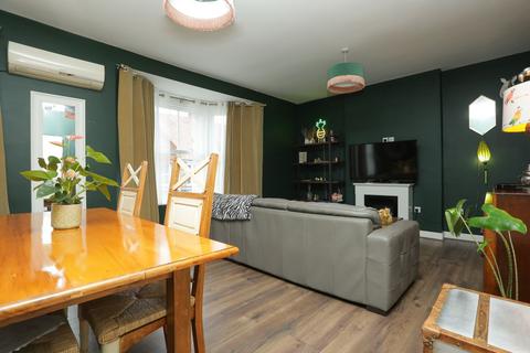 1 bedroom flat for sale, Station Road, Birchington, CT7