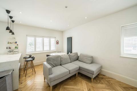 2 bedroom flat to rent, Horn Lane, London W3