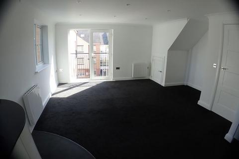 3 bedroom apartment to rent, Poppyfields - Kettering