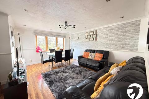 2 bedroom maisonette for sale, Stoneycroft Close, London, SE12