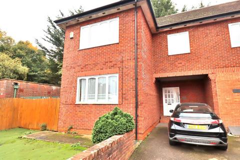 3 bedroom semi-detached house for sale, Andover House, Courthouse Road, London, N12 7PJ