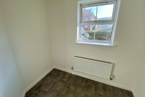 3 bedroom end of terrace house for sale, Kedleston Road, Grantham, NG31