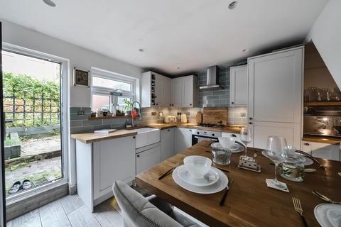 2 bedroom terraced house for sale, Chesham,  Buckinghamshire,  HP5