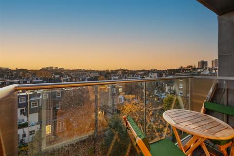 2 bedroom flat for sale, Sinclair Road, London W14