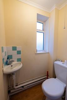 39 Adelaide Road, Tilbury, RM18 7BD