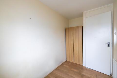 39 Adelaide Road, Tilbury, RM18 7BD